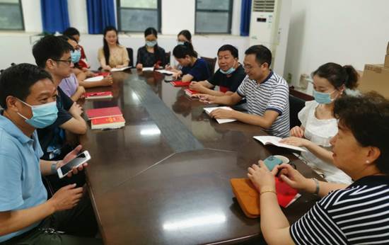 外国语学院师生集中收看庆祝中国共产党成立100周年大会